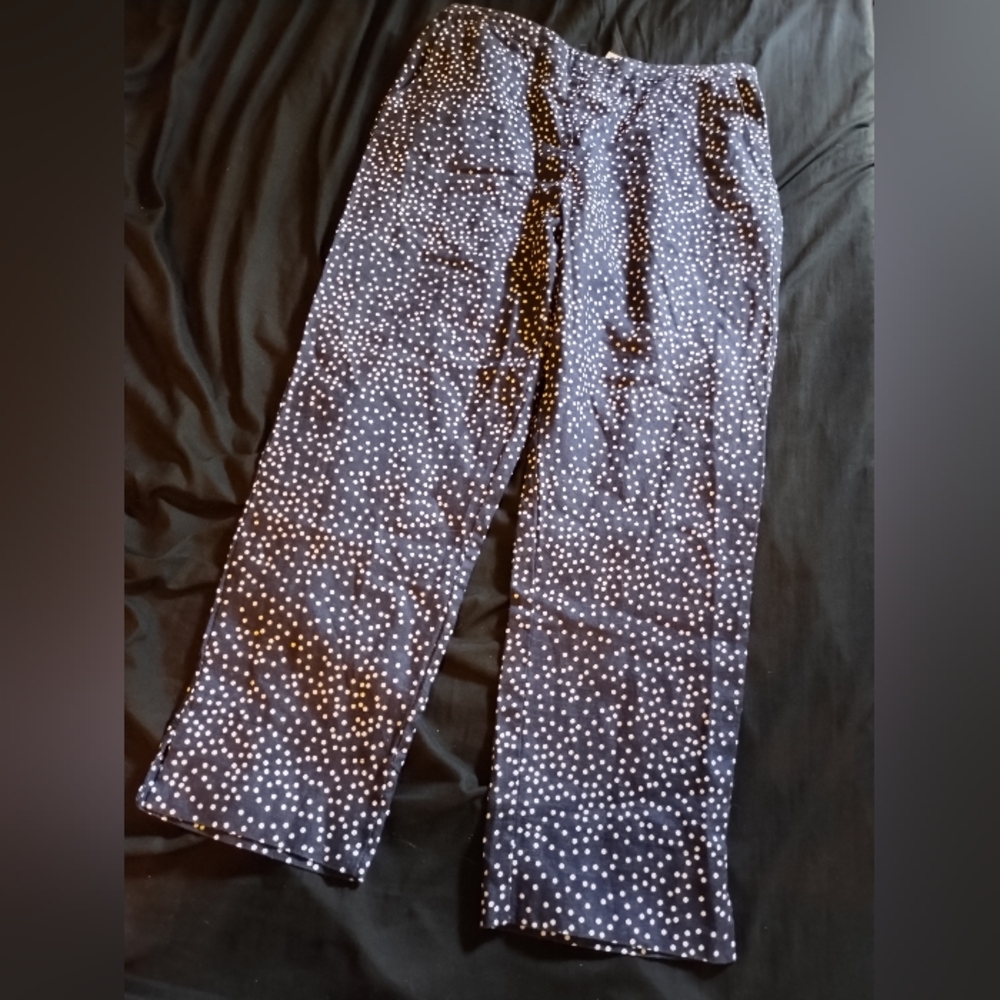 Peck and Peck NWT 100% Linen Polka Dot Pants. See Photo for Bottom Leg Detail